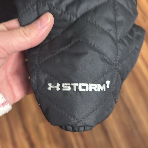 Women’s Under Armour Large pullover - Picture 8 of 8